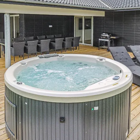 4 Bedroom Pet Friendly In * Hadsund