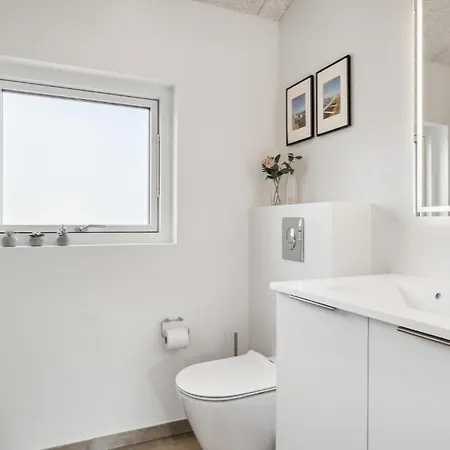 4 Bedroom Front In Ferienhaus *