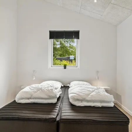 4 Bedroom Front In Ferienhaus *