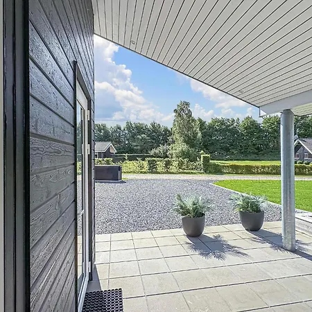 4 Bedroom Front In