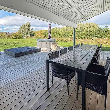 4 Bedroom Front In *